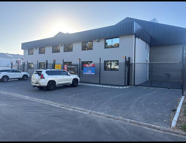 1,972M² WAREHOUSE TO LET IN BEACONVALE